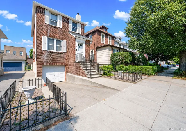 Photo 3 of Sale Pending at 1621 Lurting Ave, New York, NY 10461 | MLS# 1021736 | Listing updated on 2026-08-06