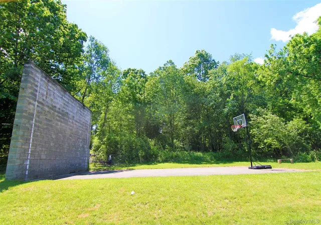 2nd image of 50 Glanhope Rd, Hopewell Junction, NY 12533