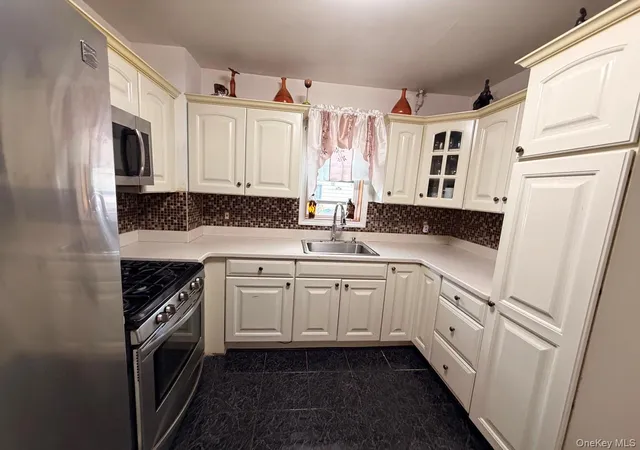 Photo 3 of Sale Pending at 13744 218th Street, New York, NY 11413 | MLS# 1021750 | Listing updated on 2026-08-19