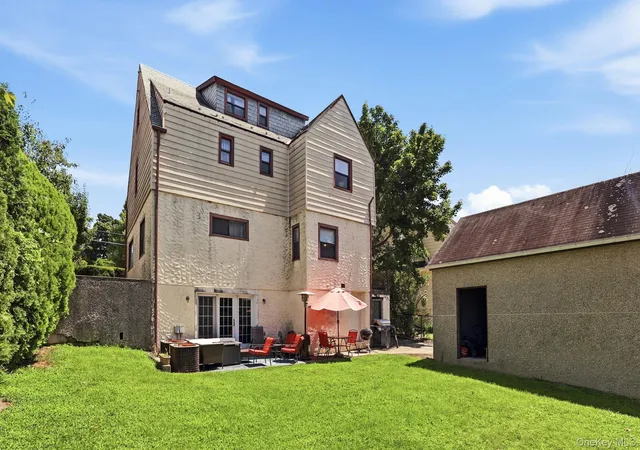 Photo 25 of Single family home for sale at 873 James St, Pelham, NY 10803 | MLS# 1021753 | Listing updated on 2026-08-23