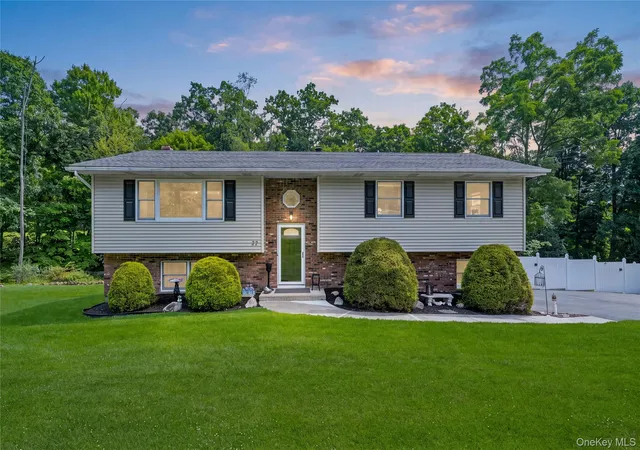 1st image of 22 Old Ridge Rd, Warwick (town), NY 10990 | MLS# 1021760