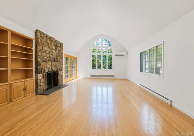 Photo 2 of Single family home for sale at 133 Bon Air Ave, New Rochelle, NY 10804 | MLS# 1021771 | Listing updated on 2026-10-04