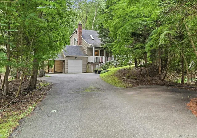 2nd image of 126 Bellecrest Ave, Huntington, NY 11731 | MLS# 1021793