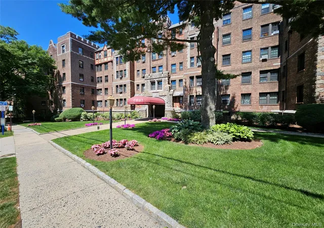 Homes for sale in White Plains, NY | 23 Old Mamaroneck Rd #5K, White Plains, NY 10605 | MLS# 1021805