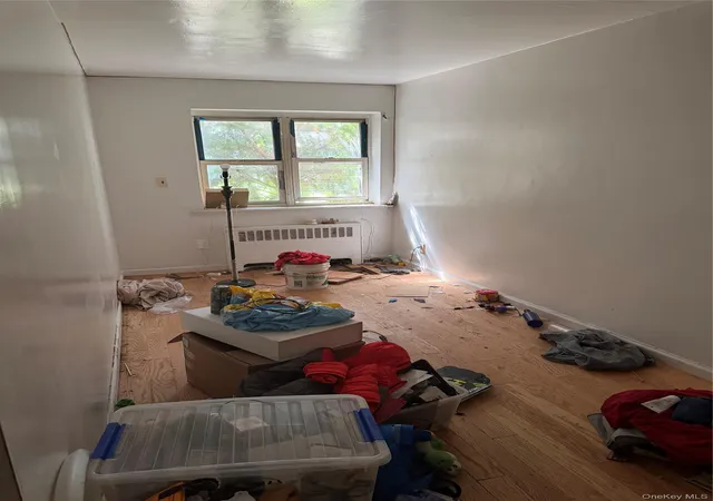 Photo 3 of Sale Pending at 2928 Fenton Ave, Bronx, NY 10469 | MLS# 1021807 | Listing updated on 2026-08-26