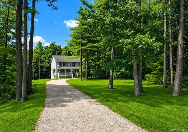 Homes for sale in Highland, NY | 142 Split Rock Dr, Highland, NY 12719 | MLS# 1021819