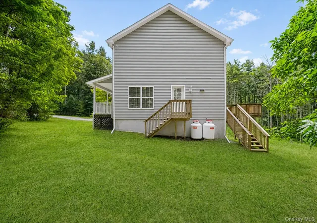 Homes for sale in Highland, NY | 142 Split Rock Dr, Highland, NY 12719 | MLS# 1021819