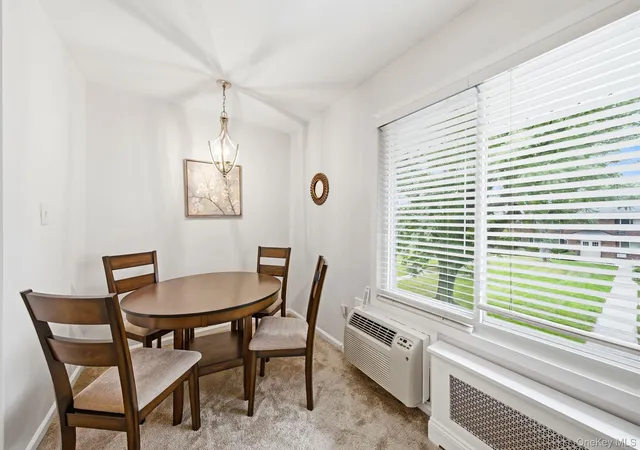 5th image of 172 Edmunton #D 8, Babylon, NY 11703 | MLS# 1021820