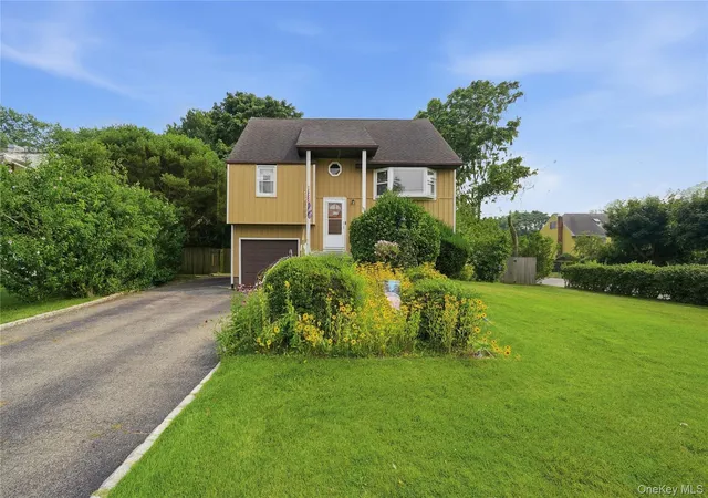 Photo 1 of Sale Pending at 100 Harrisburg St, Islip, NY 11706 | MLS# 1021821 | Listing updated on 2026-08-21