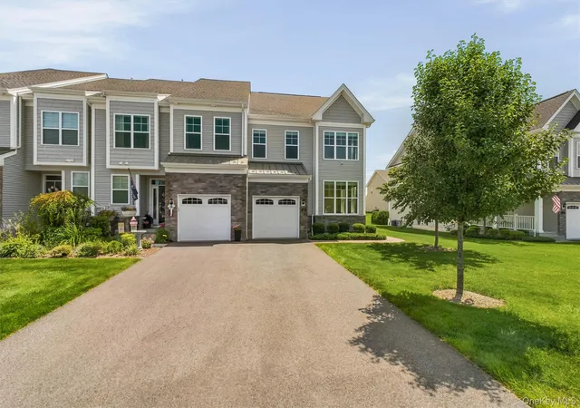 3rd image of 12 Fenton Wy, East Fishkill, NY 12533 | MLS# 1021822