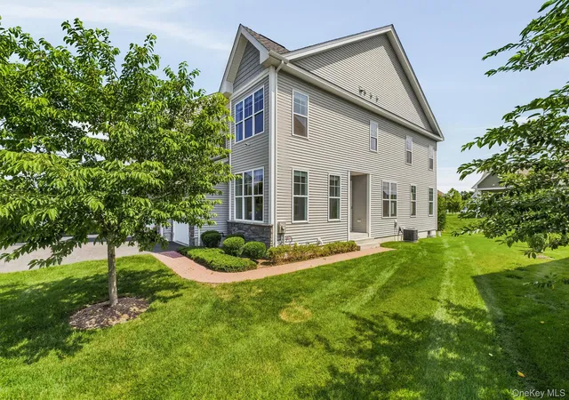 4th image of 12 Fenton Wy, East Fishkill, NY 12533 | MLS# 1021822