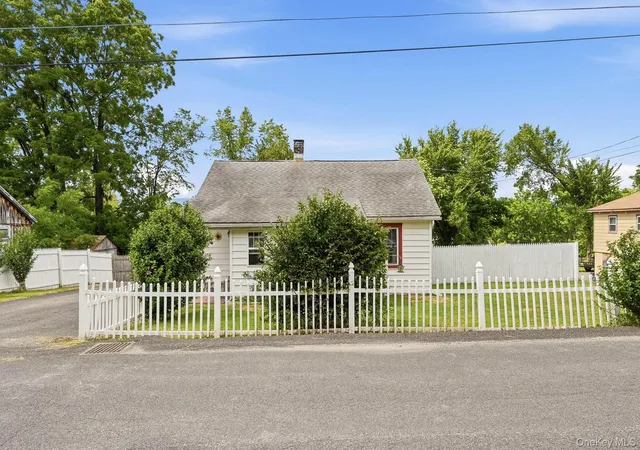 3rd image of 7 Highland Ave, Wawarsing, NY 12446 | MLS# 1021823