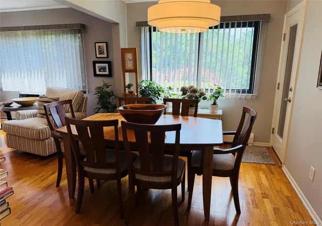 Homes for sale in Orangetown, NY | 8 E Lawrence Park Dr #9, Orangetown, NY 10968 | MLS# 1021828