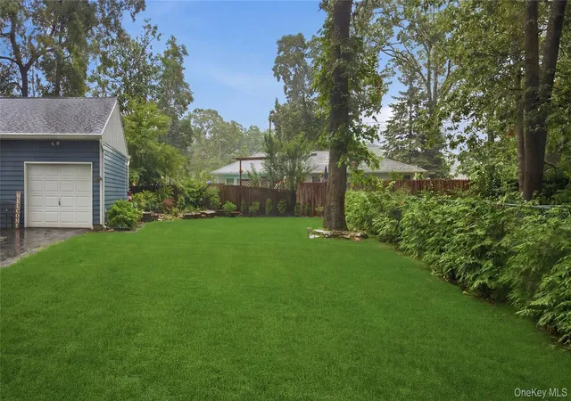 Photo 3 of Sale Pending at 3 Parkside Ave, Miller Place, NY 11764 | MLS# 1021831 | Listing updated on 2026-08-08