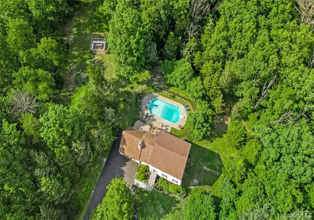 3rd image of 185 Rombout Rd, Pleasant Valley, NY 12569 | MLS# 1021840