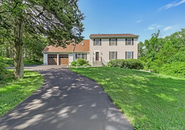4th image of 185 Rombout Rd, Pleasant Valley, NY 12569 | MLS# 1021840