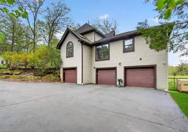 38th image of 237 South Mountain Rd, New City, NY 10956 | MLS# 1021866