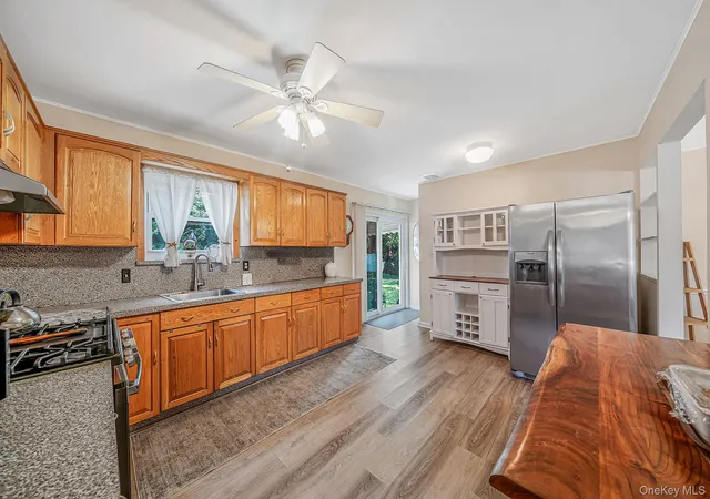 3rd image of 398 Eastwood Blvd, Brookhaven, NY 11720 | MLS# 1021894