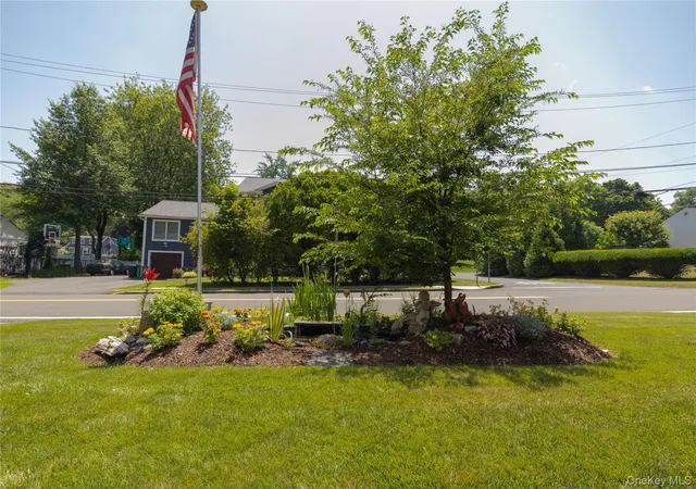 Homes for sale in Orangetown, NY | 67 Pearce Pkwy, Orangetown, NY 10965 | MLS# 1021898