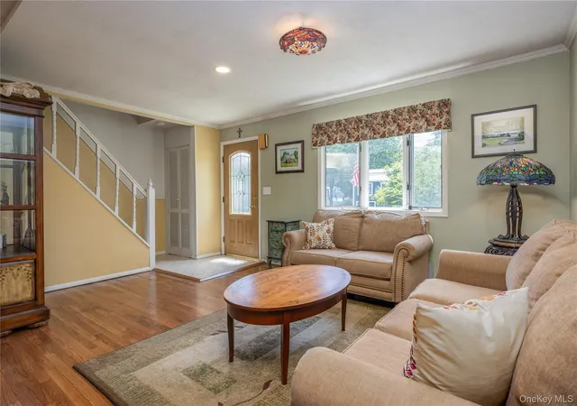 Homes for sale in Orangetown, NY | 67 Pearce Pkwy, Orangetown, NY 10965 | MLS# 1021898