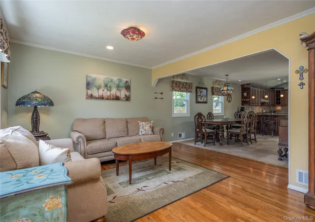 Homes for sale in Orangetown, NY | 67 Pearce Pkwy, Orangetown, NY 10965 | MLS# 1021898