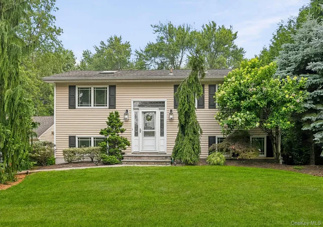 37th image of 3 Convent Rd, Orangetown, NY 10962 | MLS# 1021900