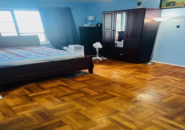 3rd image of 2059 Mcgraw Ave 10c, New York, NY 10462