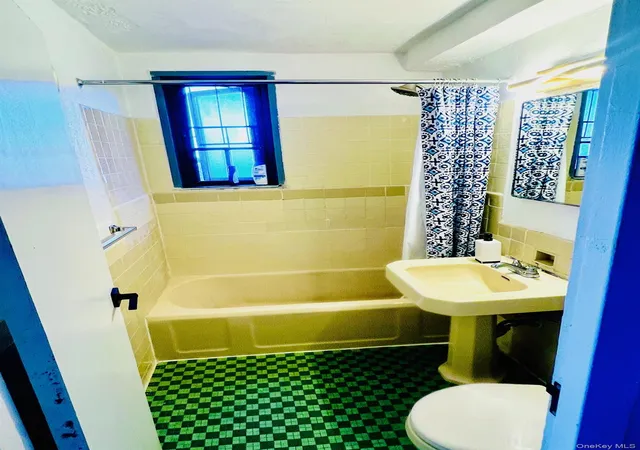2nd image of 2059 Mcgraw Ave 10c, New York, NY 10462