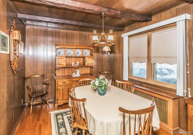 5th image of 9 Kays Ct, Babylon, NY 11703 | MLS# 1021916