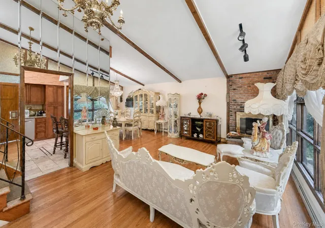 Photo 5 of Sale Pending at 30 Dalewood Dr, Hartsdale, NY 10530 | MLS# 1021929 | Listing updated on 2026-08-23