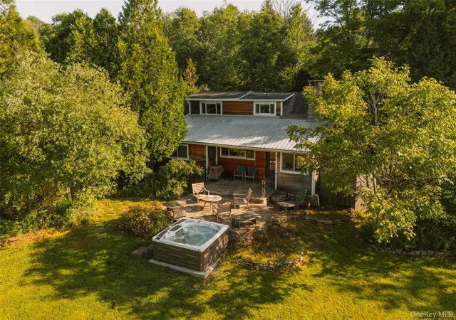 Homes for sale in Liberty, NY | 10 Elk Point Rd, Liberty, NY 12758 | MLS# 1021936