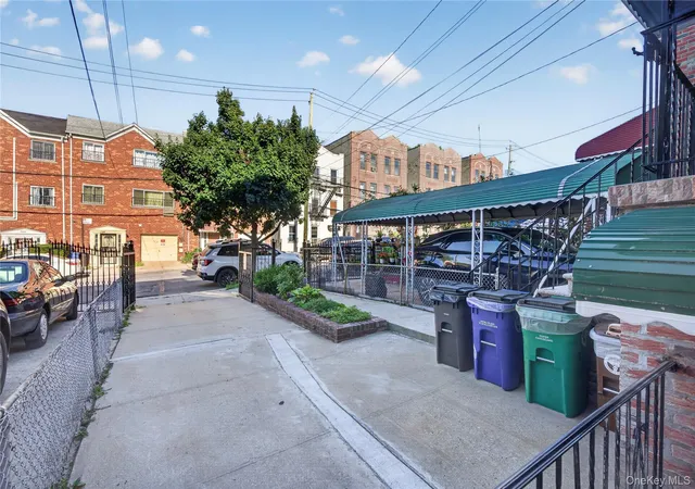 Photo 2 of Sale Pending at 3043 Matthews Ave, New York, NY 10467 | MLS# 1021949 | Listing updated on 2026-08-19