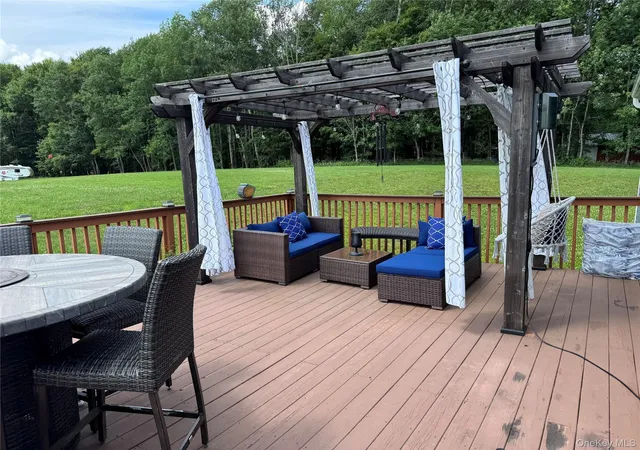 Photo 1 of Manufactured home for sale at 281 Perry Rd, Bethel, NY 12720 | MLS# 1021952 | Listing updated on 2026-08-25