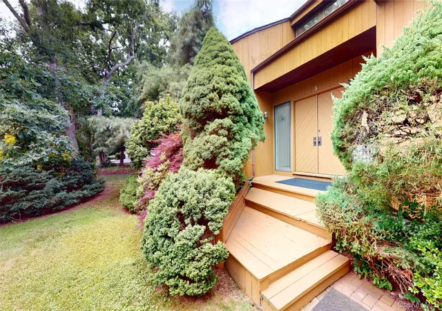 2nd image of 5 Day St, Port Jefferson Station, NY 11776 | MLS# 1021953