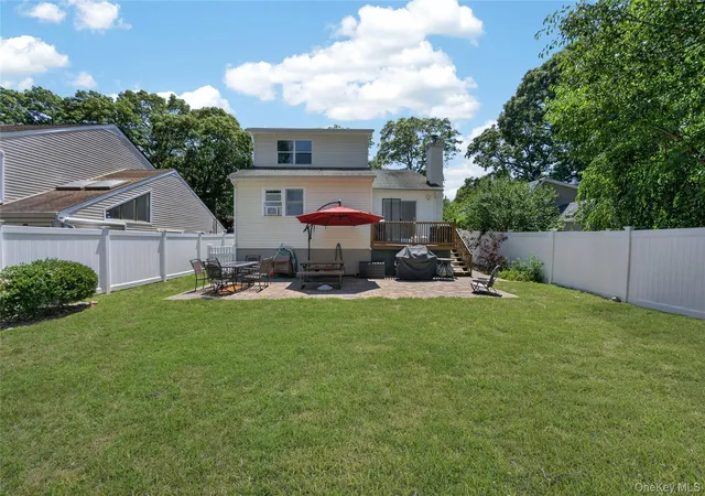 26th image of 29 Beech Ave, Brookhaven, NY 11738 | MLS# 1021970