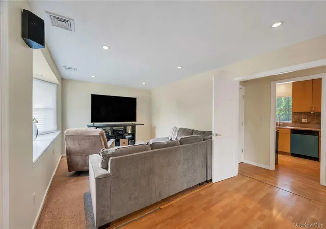 Photo 3 of Single family home for sale at 40 Columbia St, Bethpage, NY 11714 | MLS# 1021975 | Listing updated on 2026-07-06
