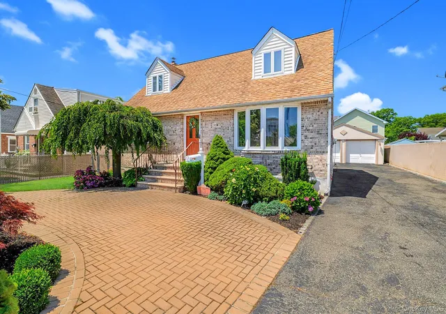 Photo 2 of Sale Pending at 119 Caroline Ave, Hempstead, NY 11010 | MLS# 1021980 | Listing updated on 2026-08-04