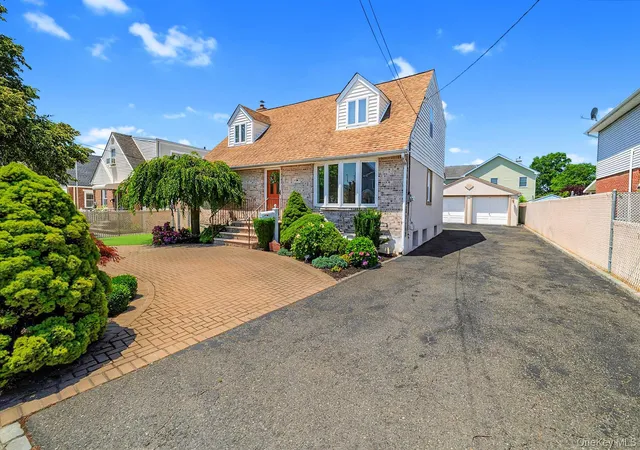 Photo 3 of Sale Pending at 119 Caroline Ave, Hempstead, NY 11010 | MLS# 1021980 | Listing updated on 2026-08-04