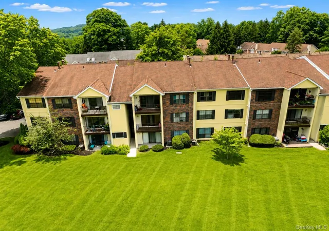 Condo for sale at 10 Edinburgh Dr #10, Peekskill, NY 10566 | MLS# 1022012
