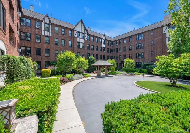 1st image of 240 Bronxville Rd #C1, Yonkers, NY 10708 | MLS# 1022014