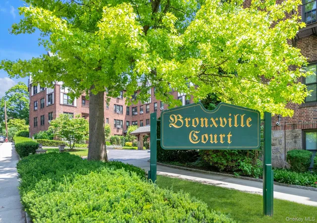 2nd image of 240 Bronxville Rd, Yonkers, NY 10708