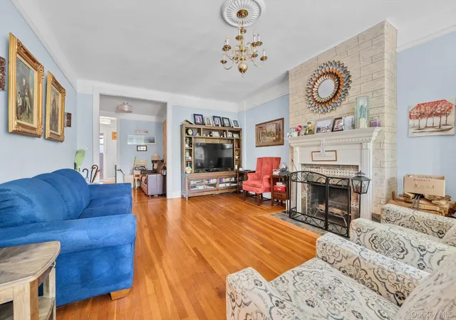 3rd image of 240 Bronxville Rd #C1, Yonkers, NY 10708 | MLS# 1022014