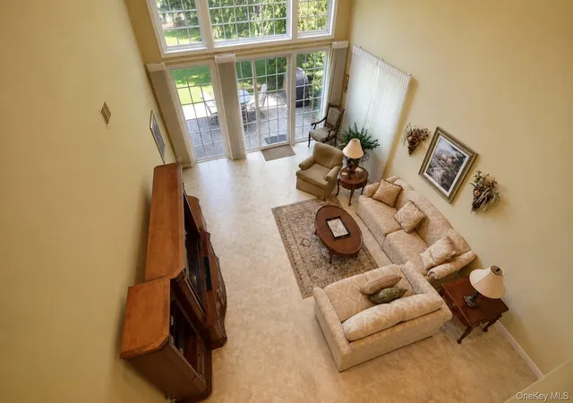 3rd image of 727 Balfour Pl, Huntington, NY 11747 | MLS# 1022025