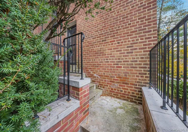 Photo 2 of Condo for sale at 270 N Broadway #PS, Yonkers, NY 10701 | MLS# 1022031 | Listing updated on 2026-09-16