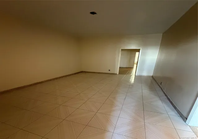 4th image of 1263 Bay Ridge Pkwy, Brooklyn, NY 11228 | MLS# 1022041