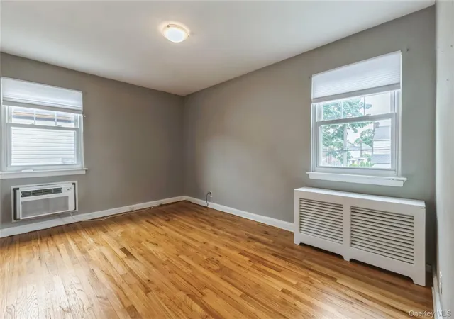 3rd image of 7548 183Rd St, Fresh Meadows, NY 11366 | MLS# 1022049