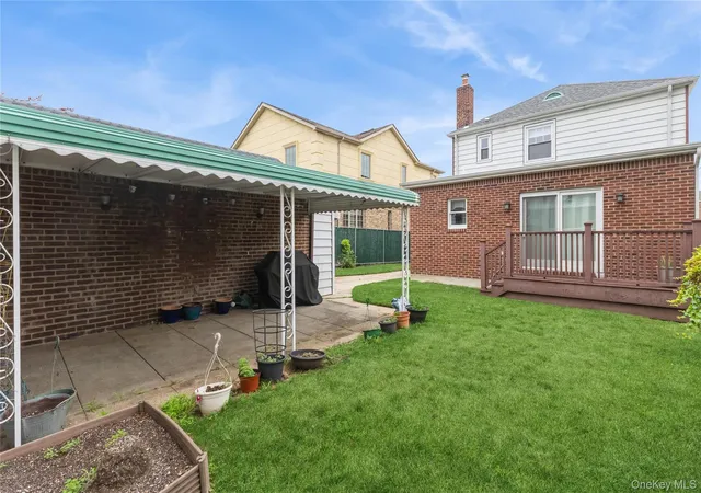 41st image of 7548 183rd St, Fresh Meadows, NY 11366 | MLS# 1022049