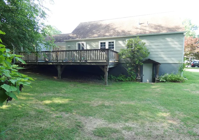 3rd image of 28 Hilltop Dr, New Windsor, NY 12553 | MLS# 1022051