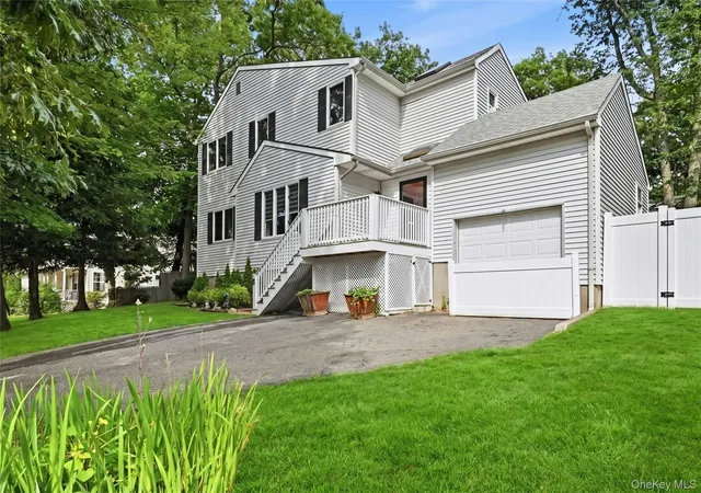 Photo 1 of Sale Pending at 15 Birch Rd, Brookhaven, NY 11778 | MLS# 1022052 | Listing updated on 2026-08-09