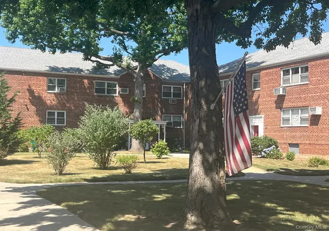 3rd image of 155-24 84Th St #1L, Howard Beach, NY 11414 | MLS# 1022054